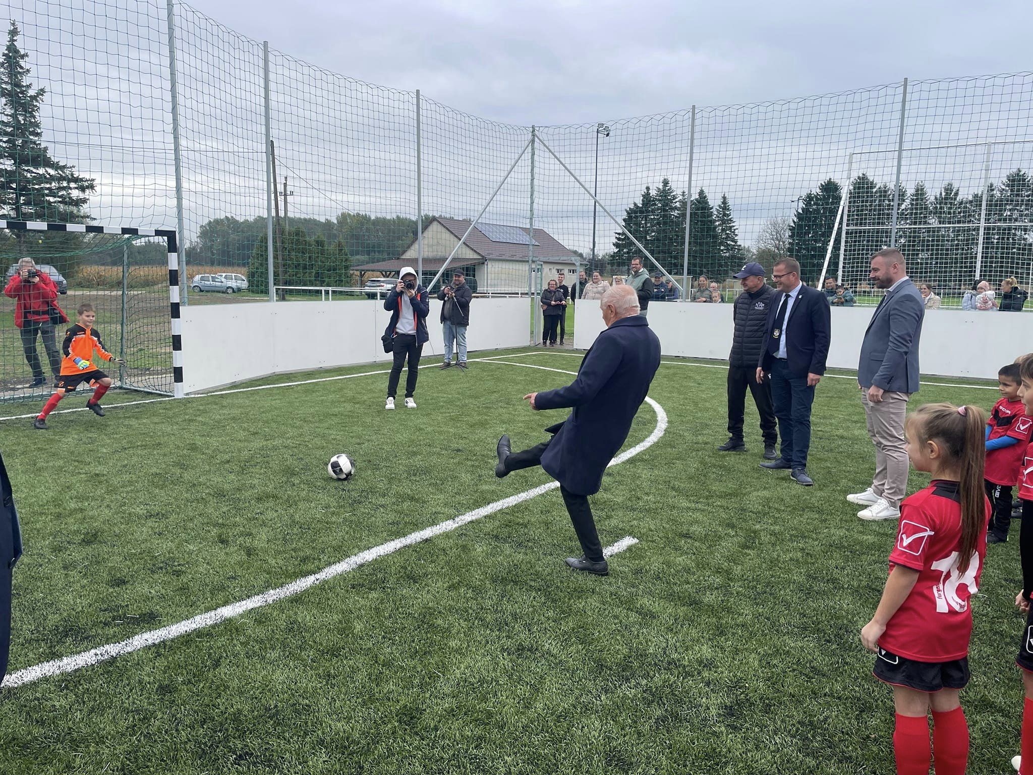 462000336_965566425584392_8030605534520221117_n 462000336_965566425584392_8030605534520221117_n